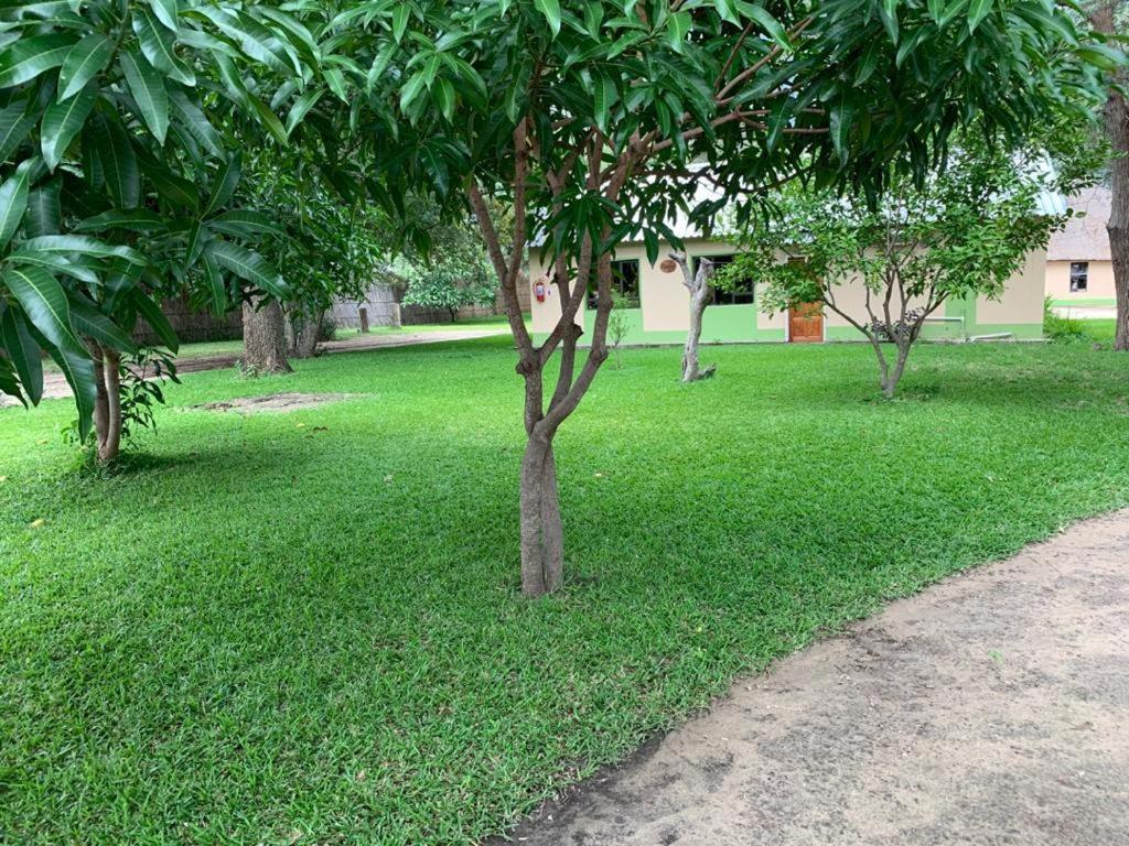 Juda Haus Lodge Katima Mulilo Exterior foto